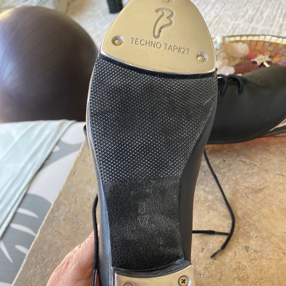 Tap shoes - Picture 3 of 3